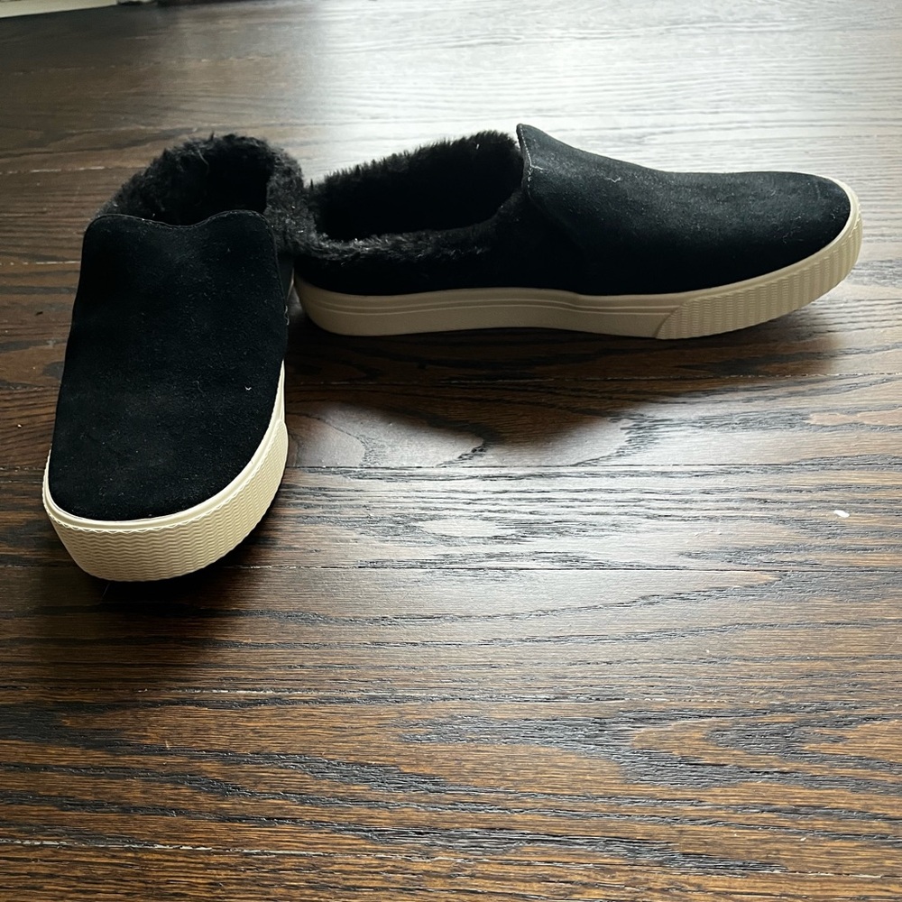 TOMS Fleece lined slip on sneakers
